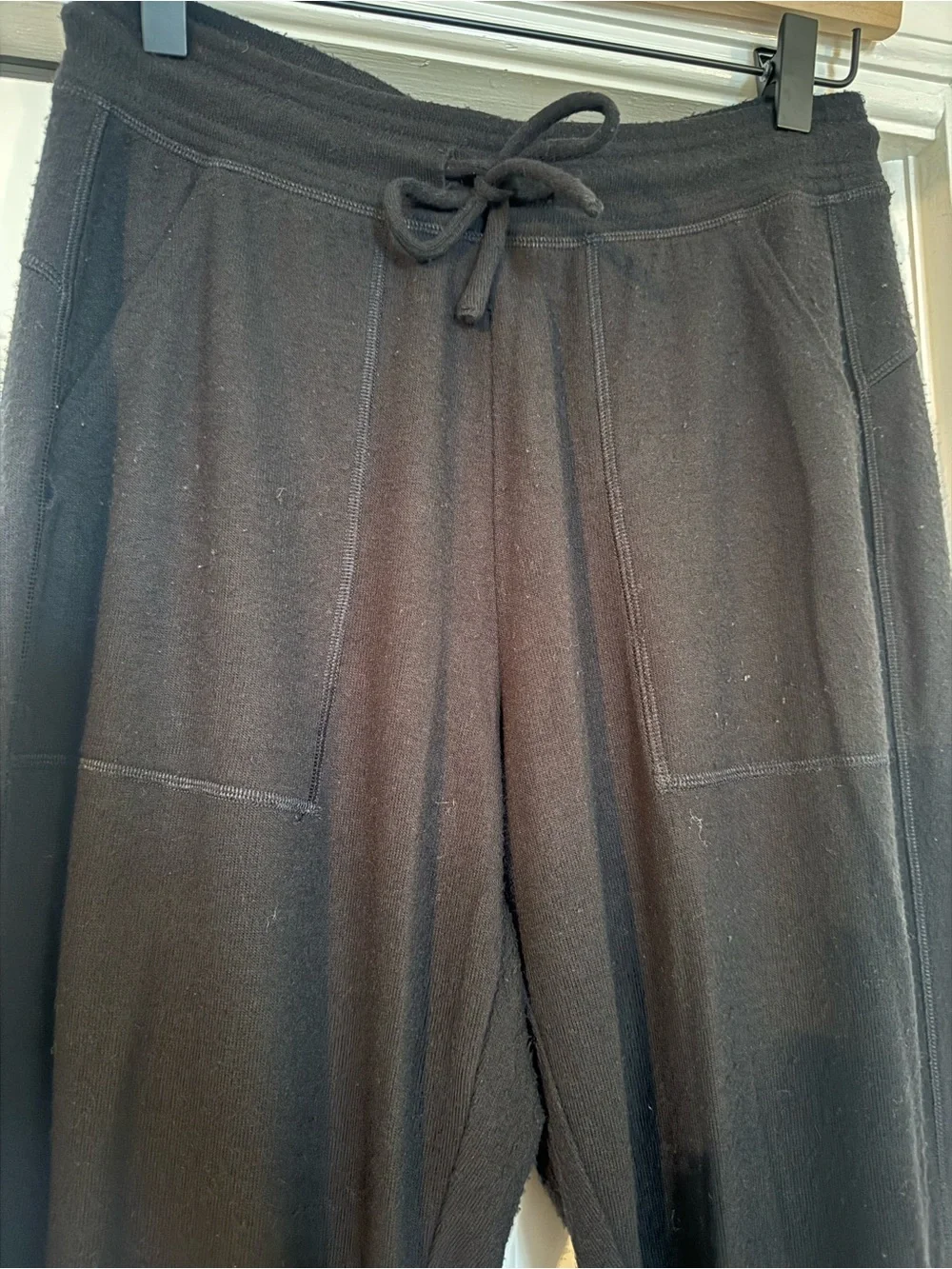 Alo SoHo Black Performance Joggers